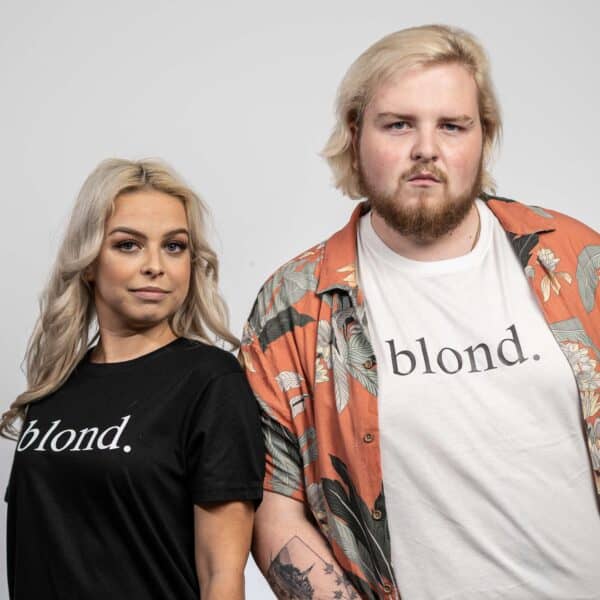 JureTršanBlond blond. bela majica